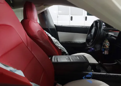 2019 Tesla Model 3 Long Range/Performance from USA, damaged, VIN 5YJ3E1EB3KF390515